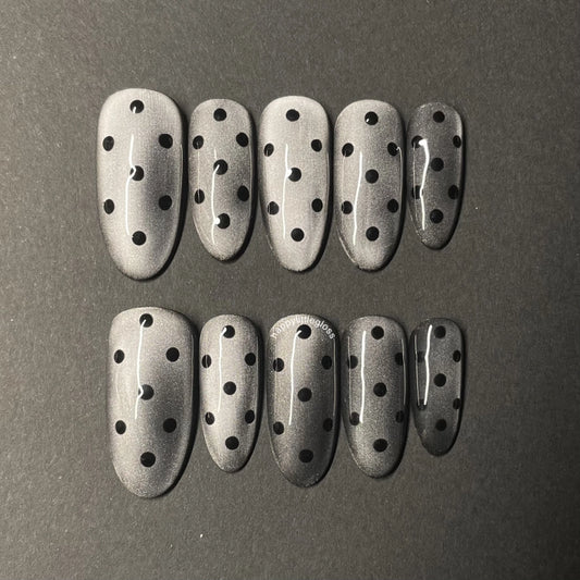 ✦ Cateye Polka Dots Black 🖤