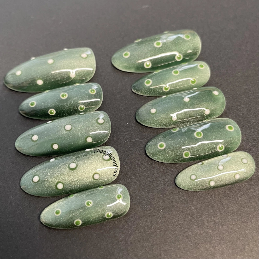 ✦ Cateye Polka Dots Cactus 🌵