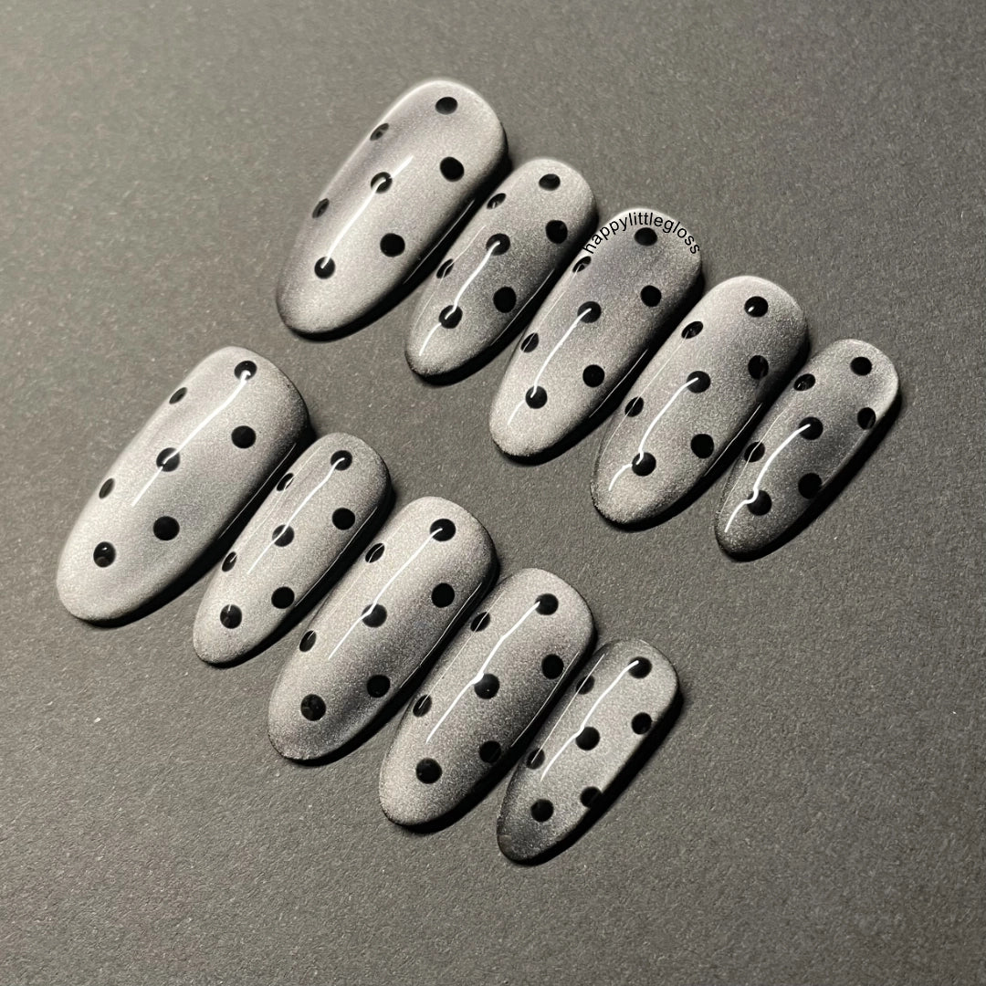 ✦ Cateye Polka Dots Black 🖤