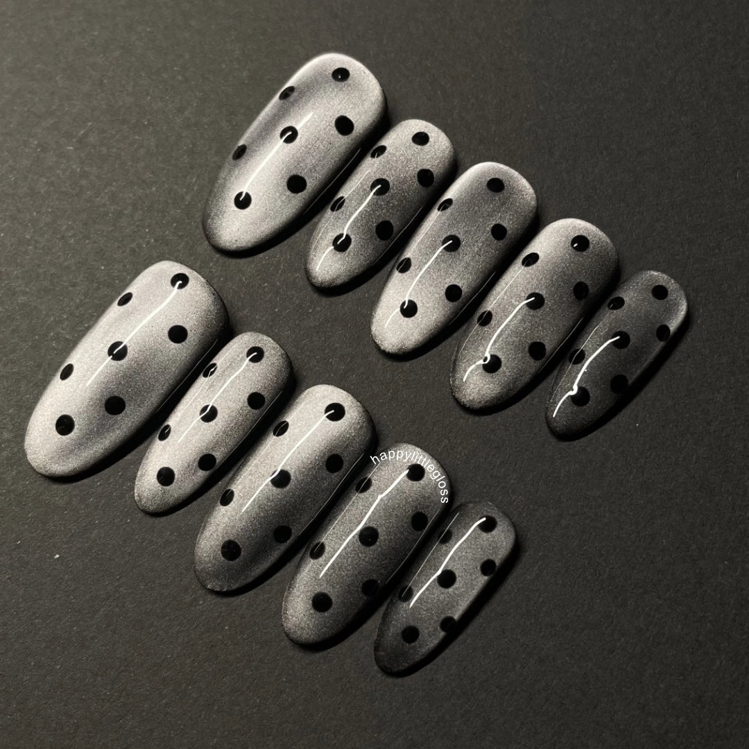 ✦ Cateye Polka Dots Black 🖤